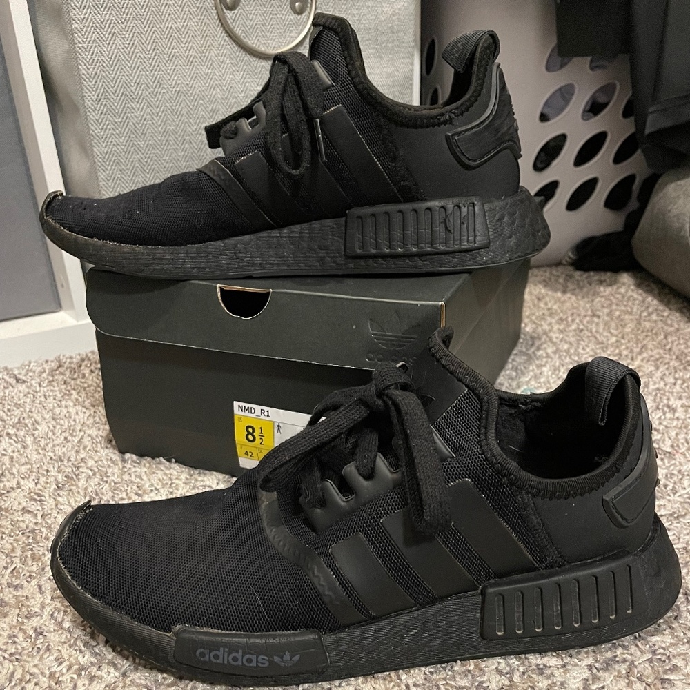 Adidas NMD R1 Triple Black  8.5